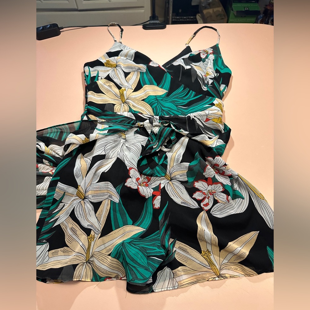 EUC Guess Black Tropical Floral Romper with dramatic train